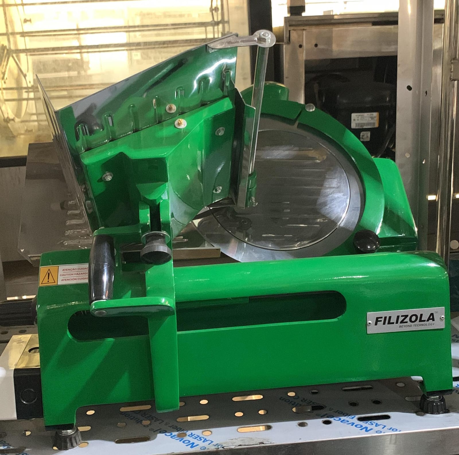 Cortador de frios semiautomático - Filizona