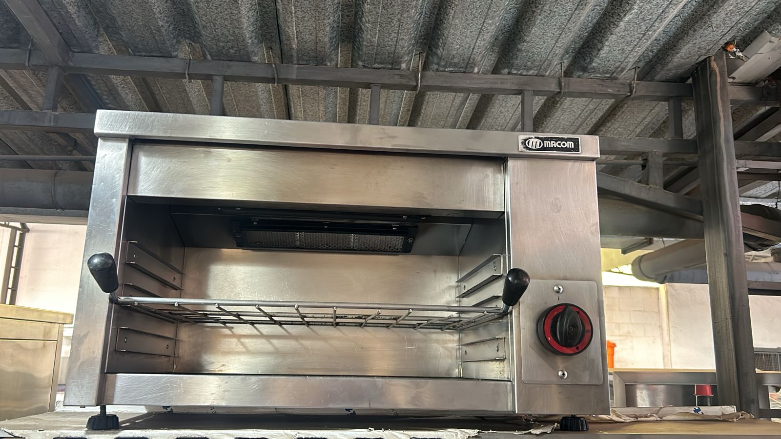 SALAMANDRA A GÁS - MACOM