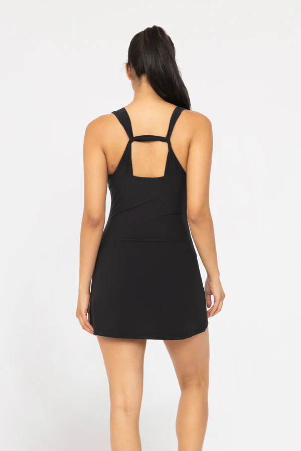 Vestido negro básico