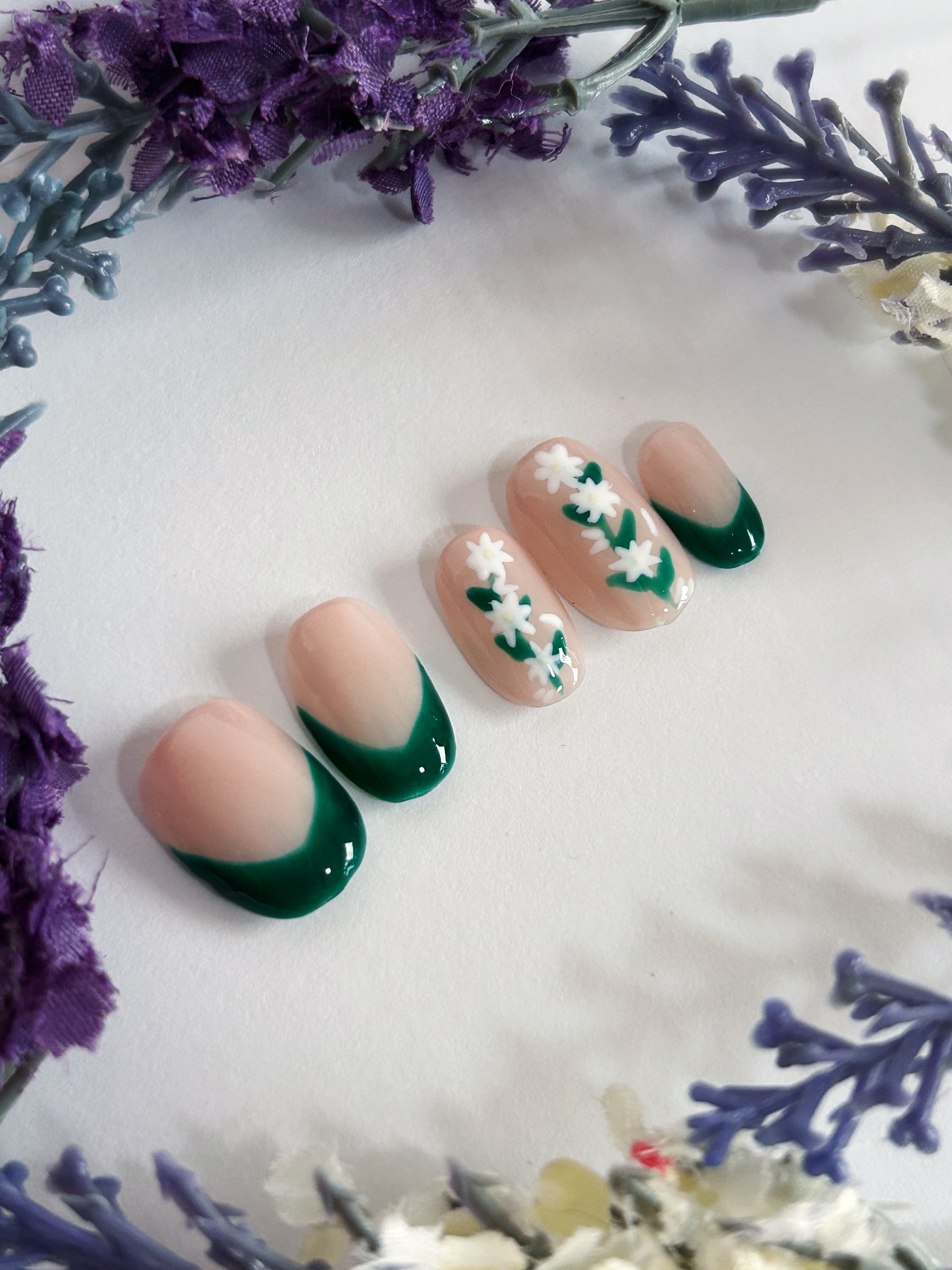 Floral Accent Press-On Nails