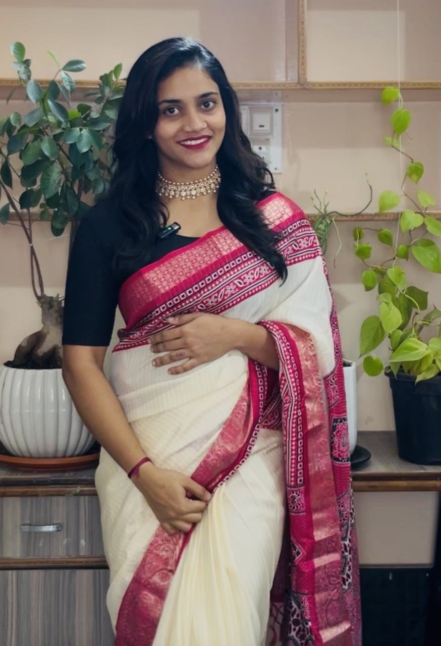 Dola silk Elegant Traditional Saree