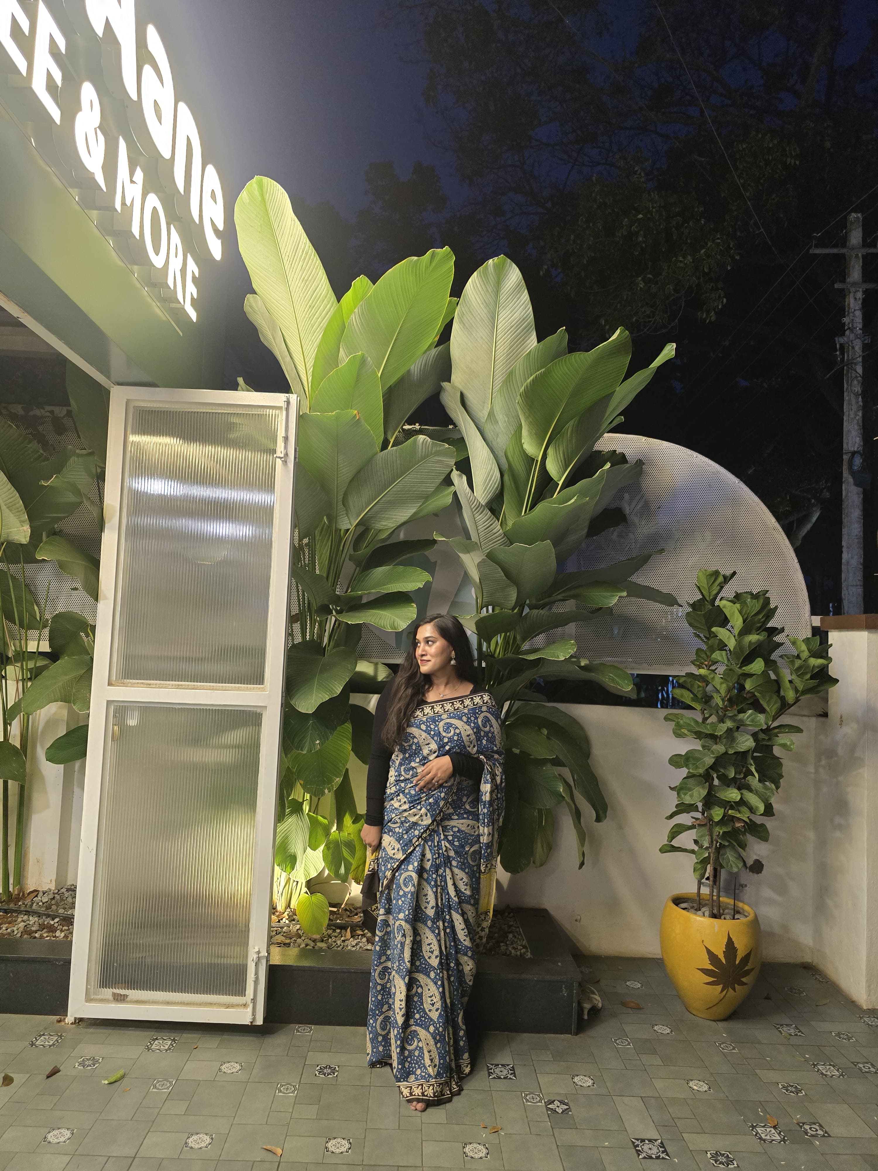 Mul Cotton Blue Paisley Print Saree