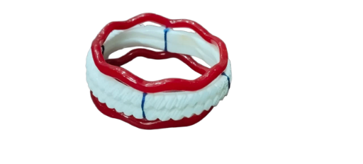 Red and White Wavy Bangles Set