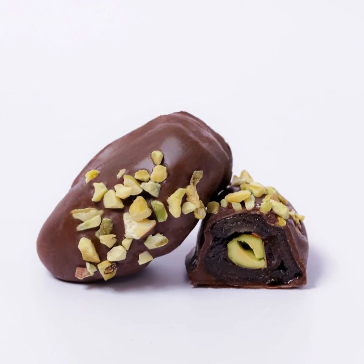 فاكوس محشي بيستاش بالشوكولاتة 