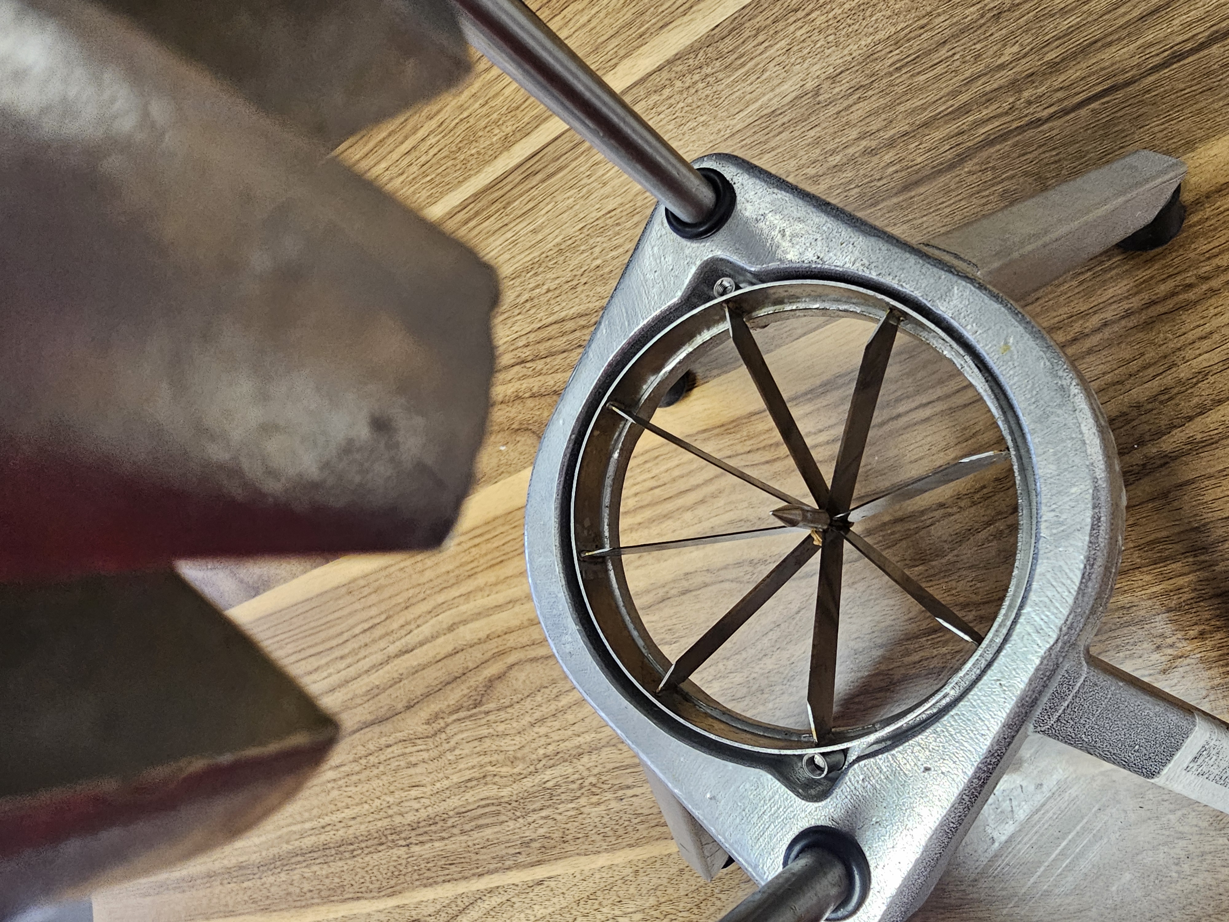 Tabletop Lime Cutter