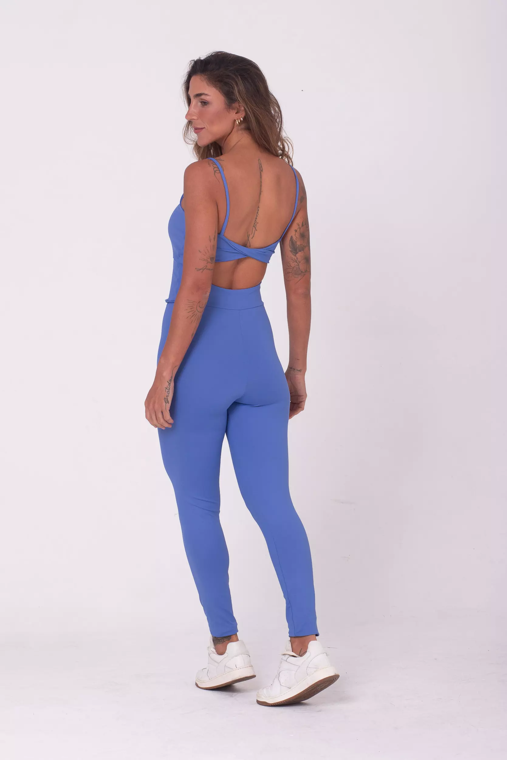 Cosmon Indigo – Macacão Soft Azul Índigo