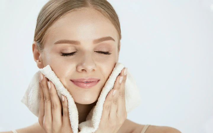 Facial - Mask, Massage & Mechanical Calming - Professional Treatments (45-min)