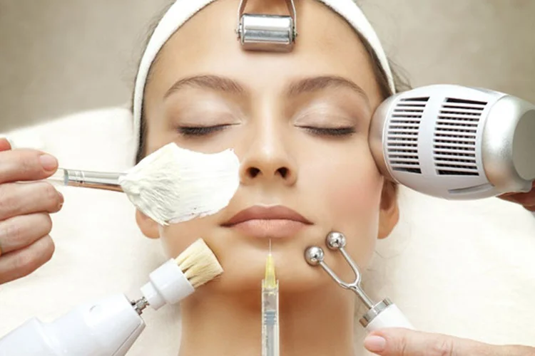 Facial - Mask, Massage & Mechanical Calming - Professional Treatments (45-min)