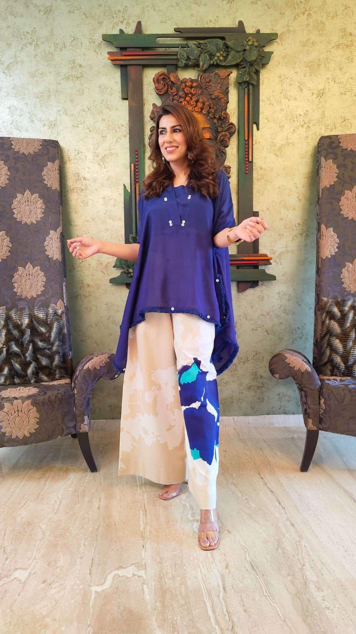 Elegant Two-Piece Women's Outfit