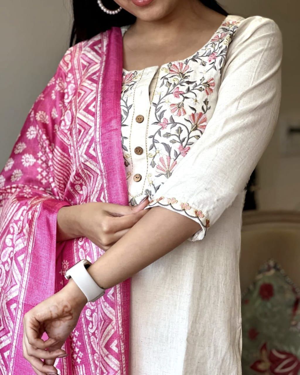 Embroidered White Traditional Kurta Set