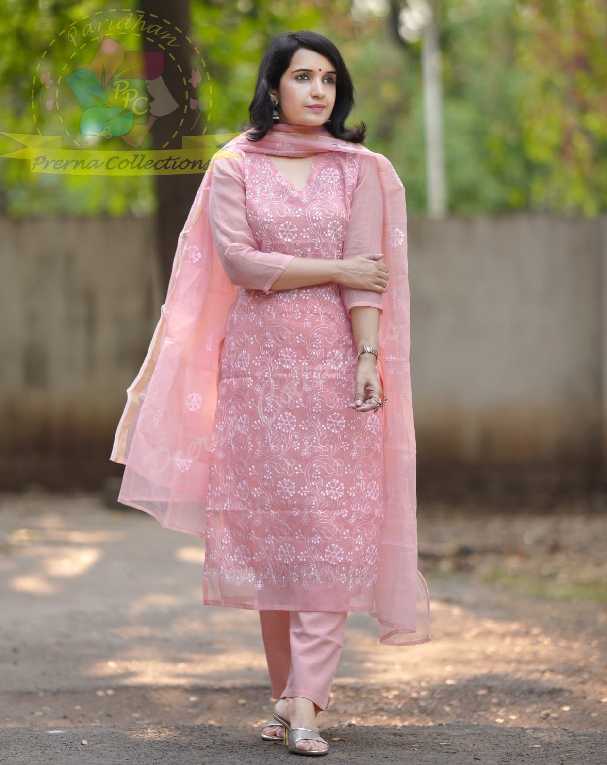 Elegant Pink Embroidered Salwar Kameez Set