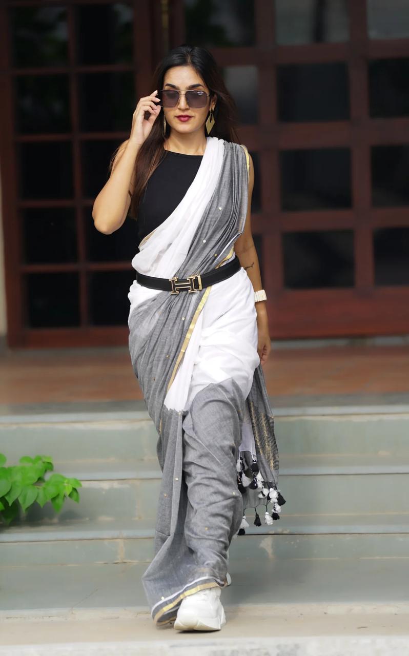 Elegant Dual-Tone Saree