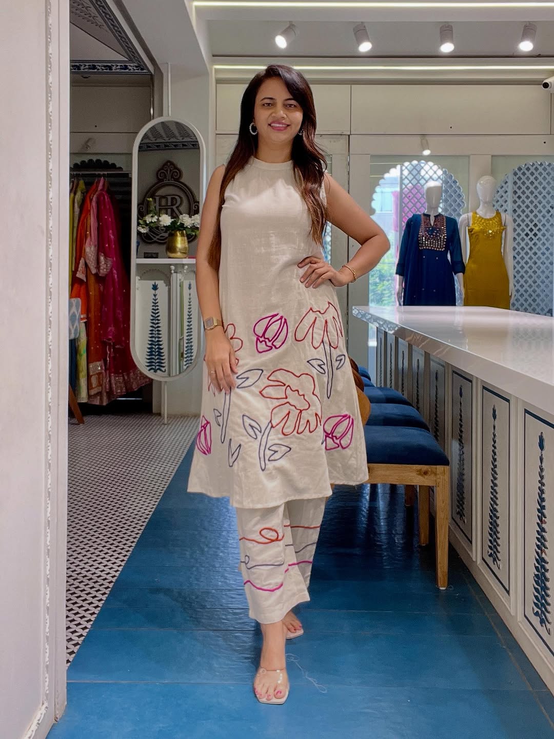 Two-piece embroidered cotton set