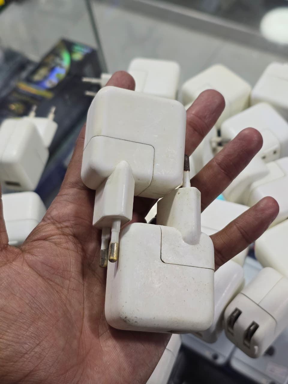 Apple 12W Used Adapter Price in Pakistan | 5V 2.4A iPhone Charger Original