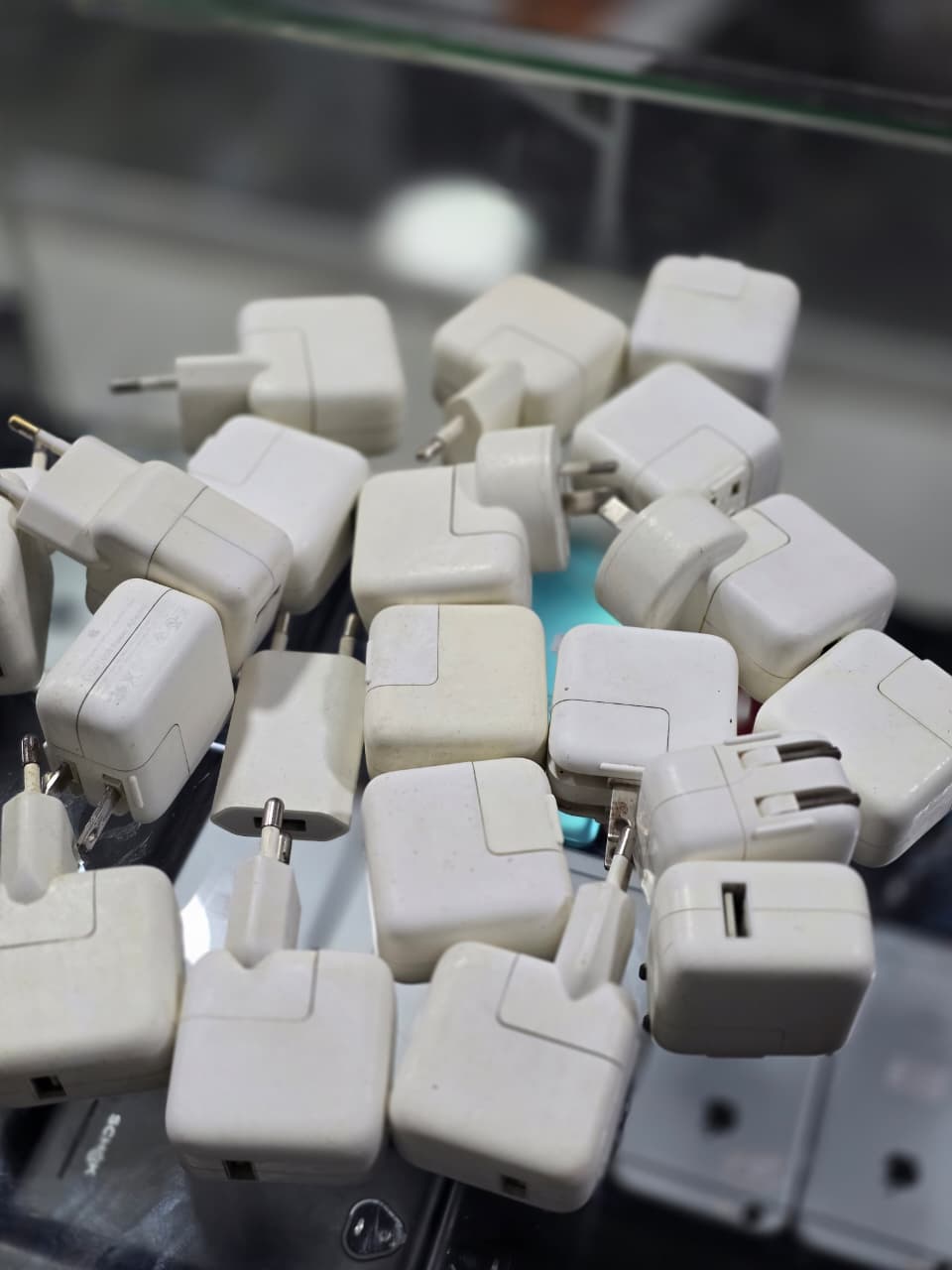 Apple 12W Used Adapter Price in Pakistan | 5V 2.4A iPhone Charger Original