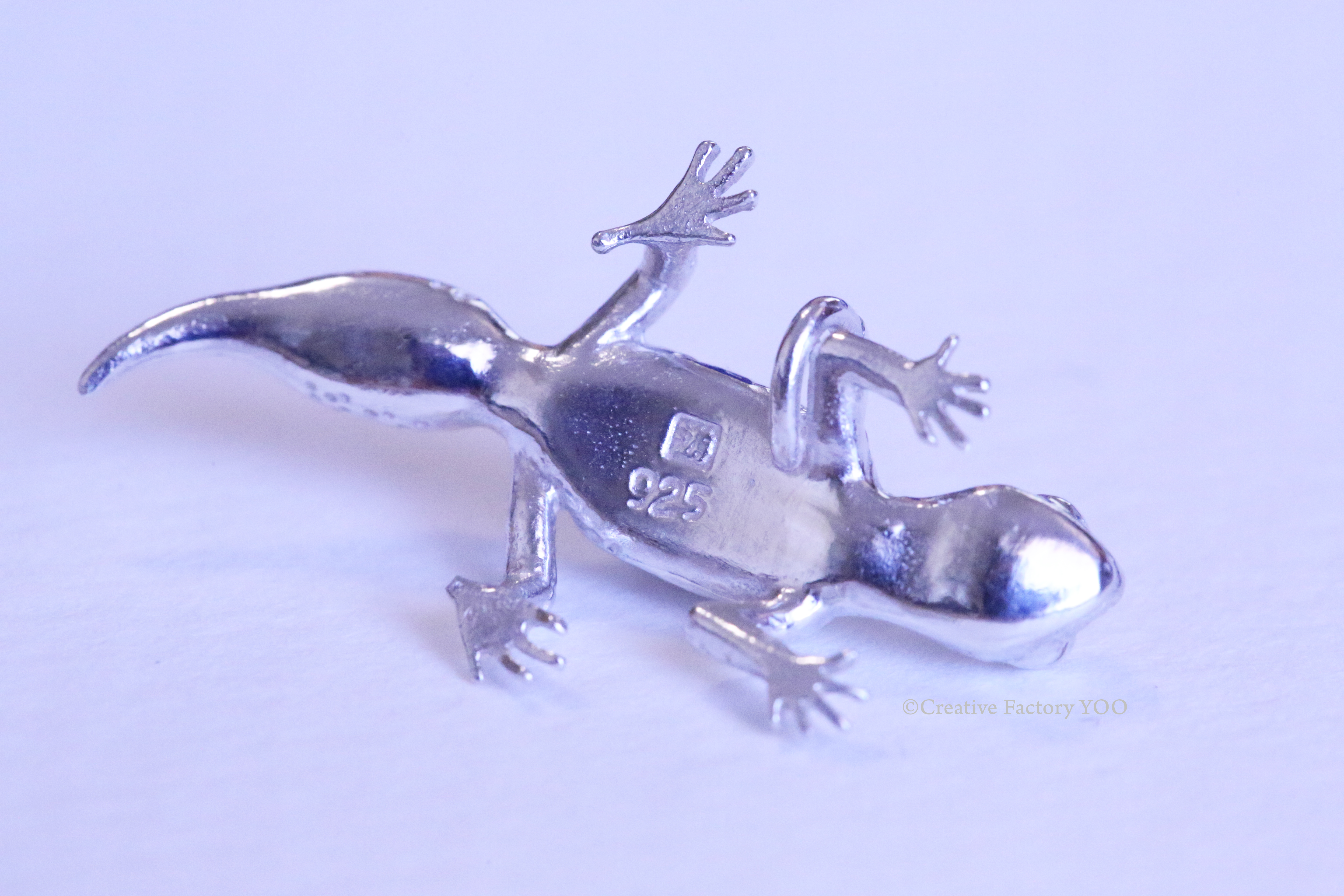  Australian Barking Gecko Pendant with Chain