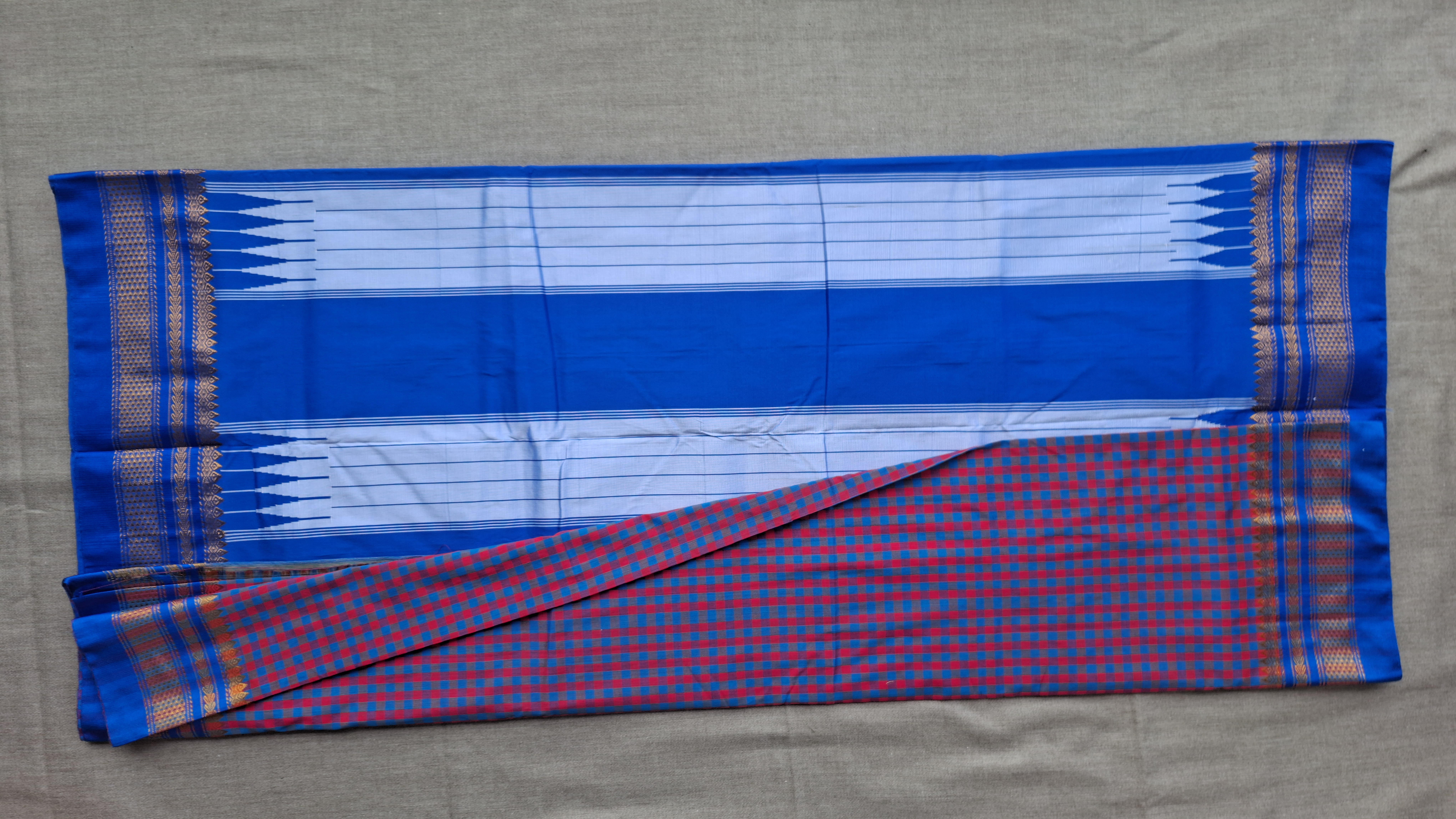 Traditional Blue and Red Chikki paras Saree(ICCP-59)