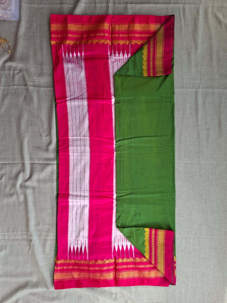 Plain cotton Green and Pink Silk Saree(PCGLY-36)