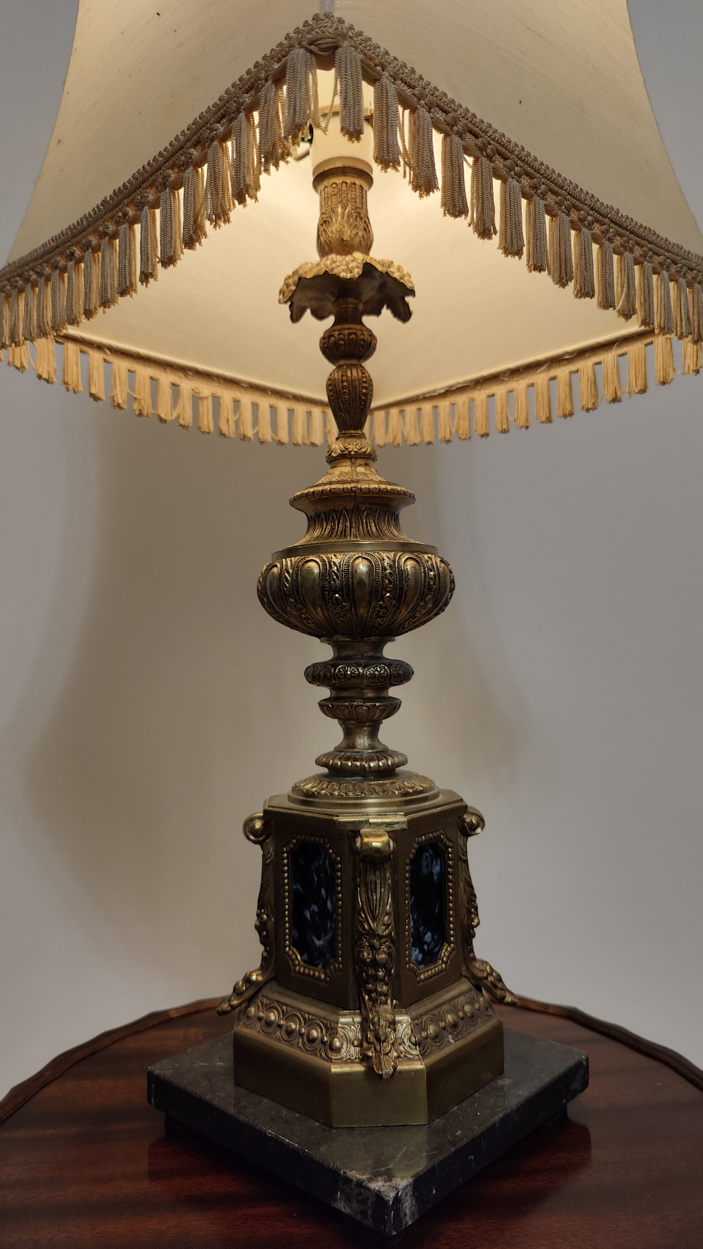 Bronzos Stalinė Lempa