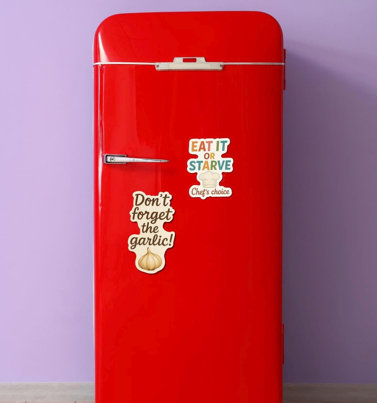 Funny Garlic Magnet: Hand-Drawn Kitchen Reminder