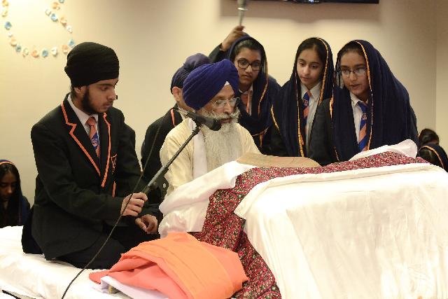 Guru Granth Sahib Charni Lag Ceremony Helpline Booking