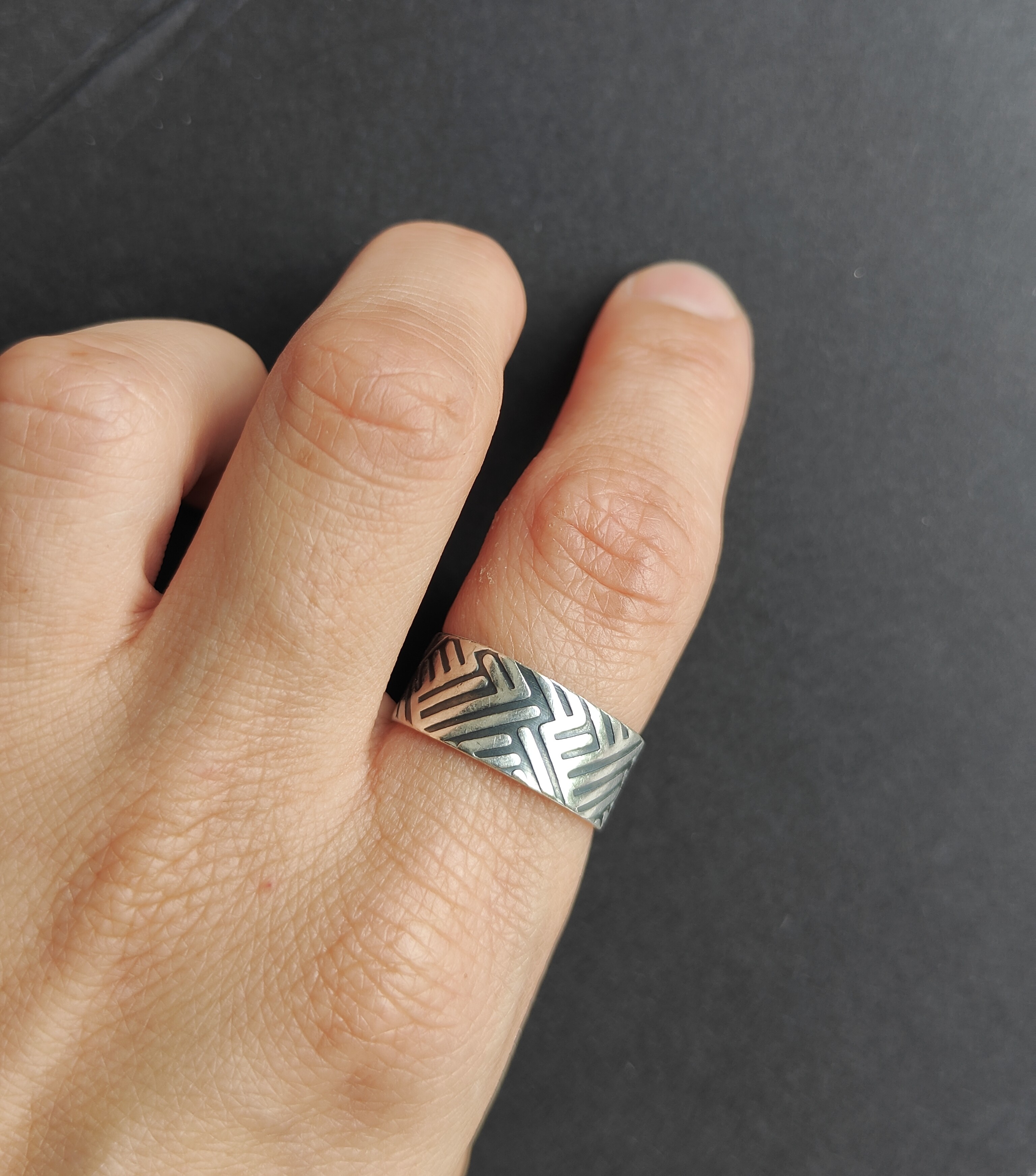 Sidabrinis baltiškas žiedas