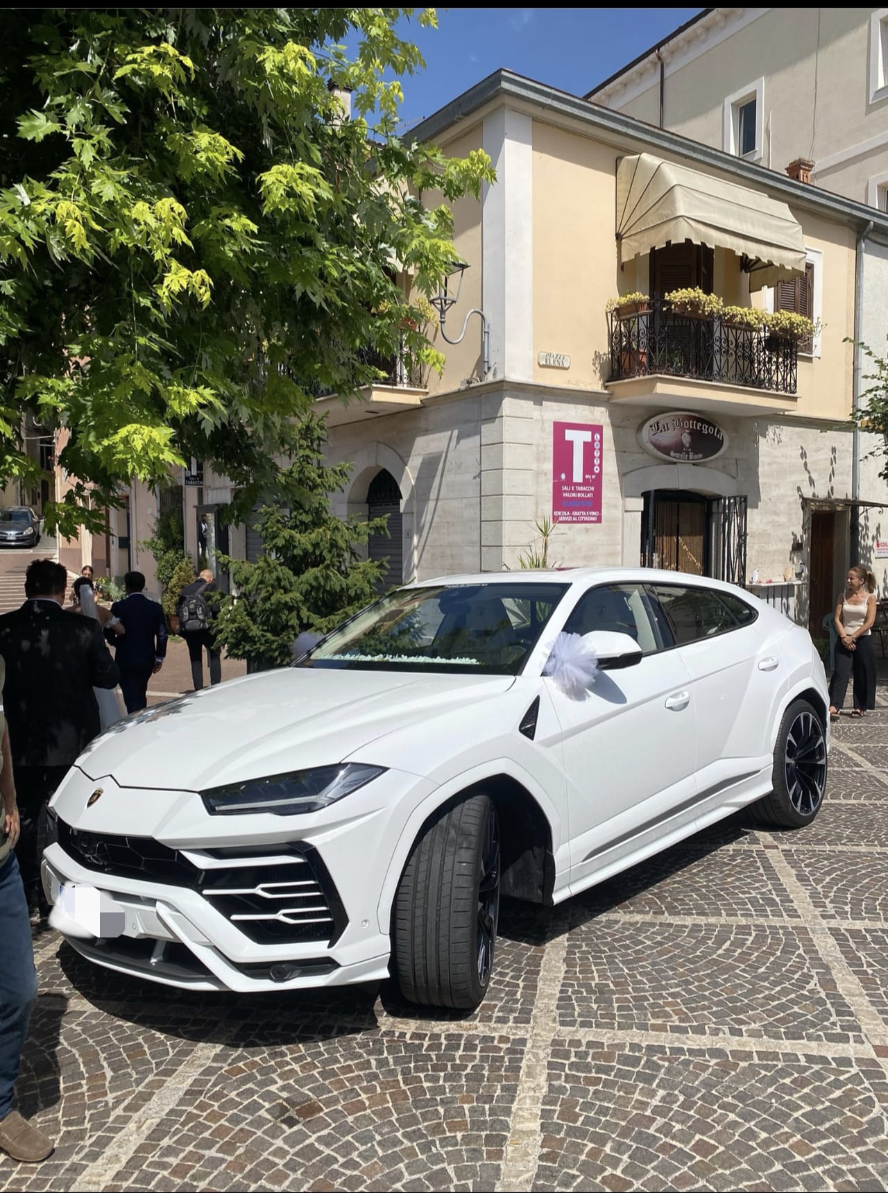 Lamborghini URUS Bianca