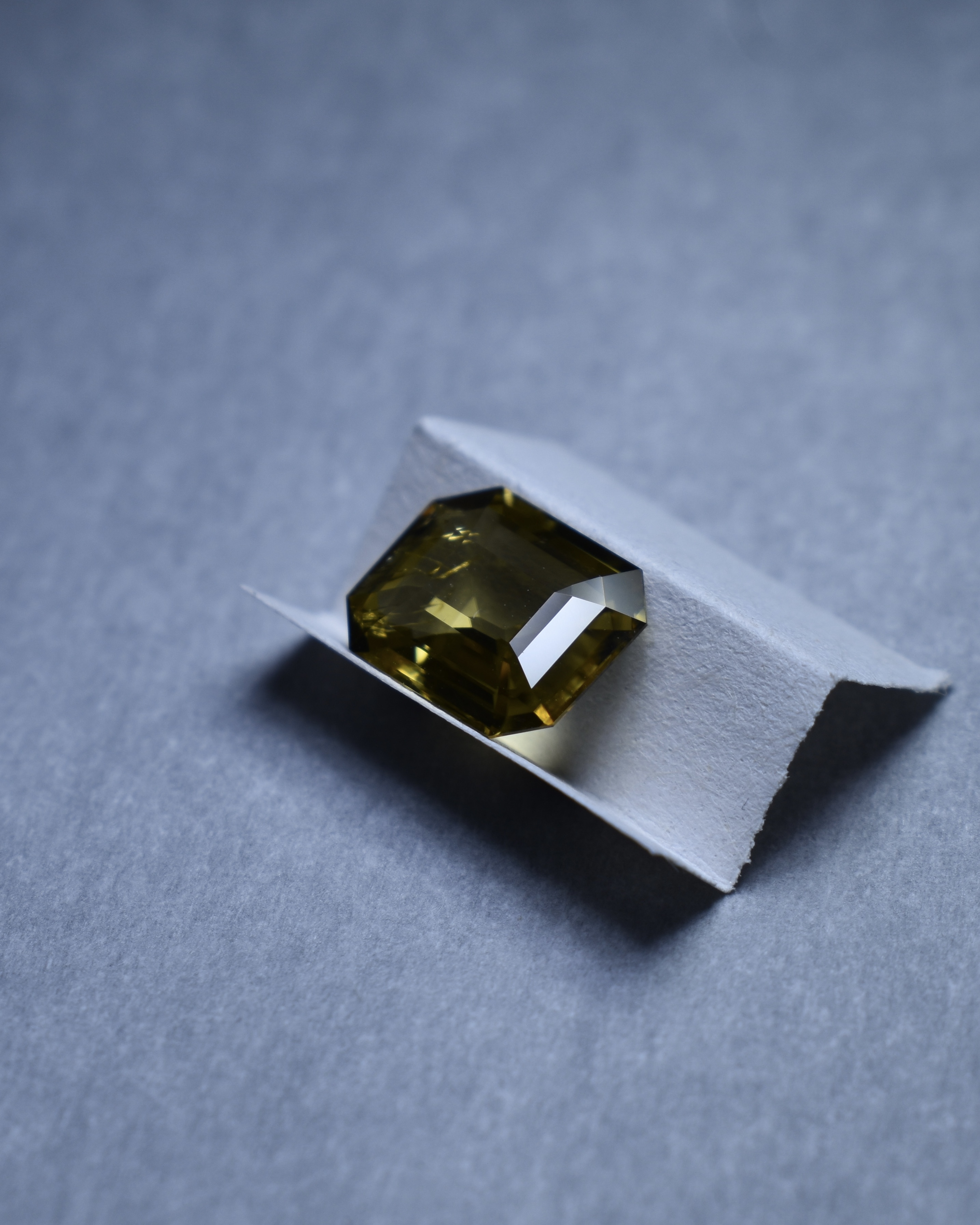 Sinhalite rare species