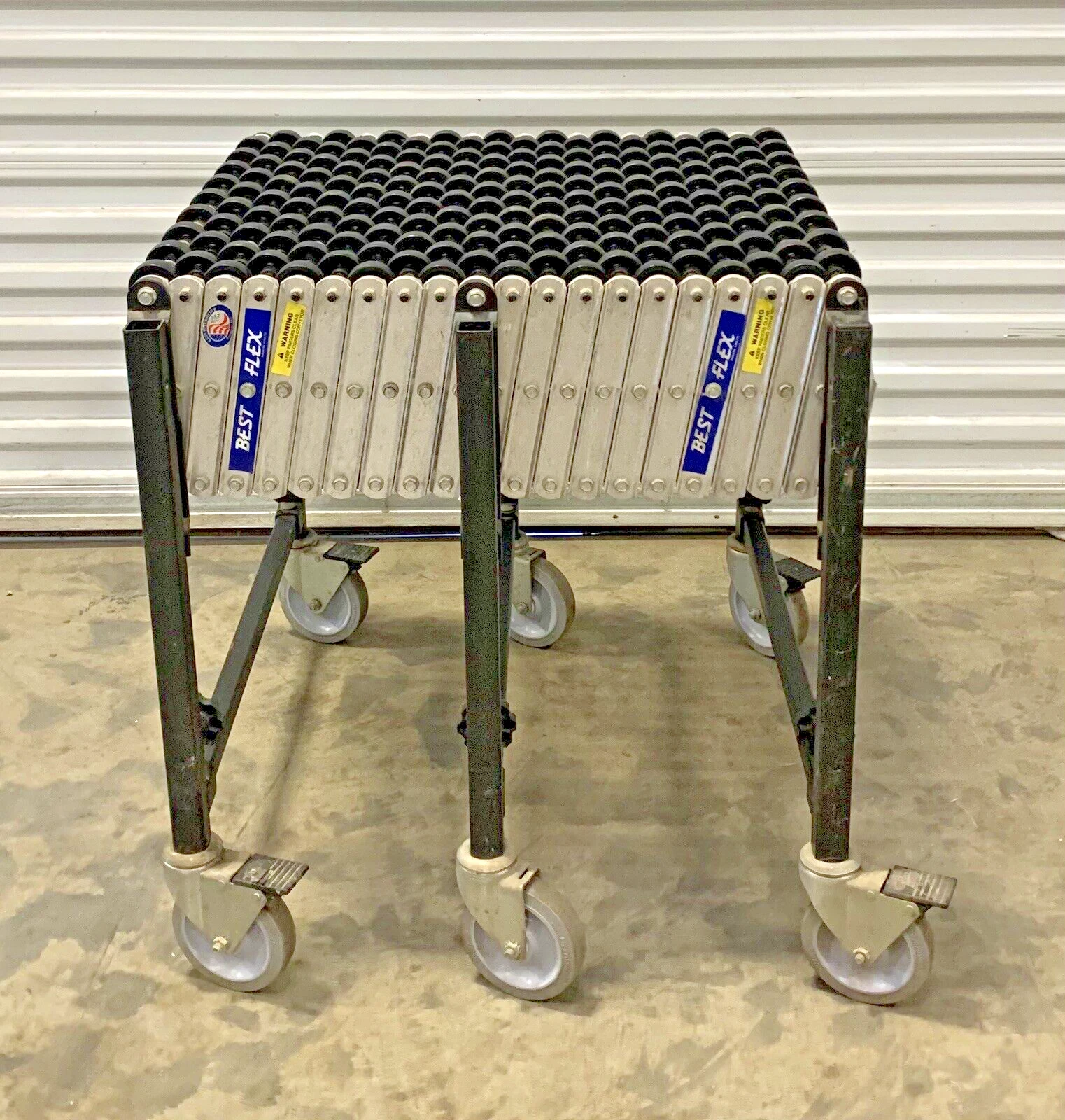Expandable Roller Conveyor Table