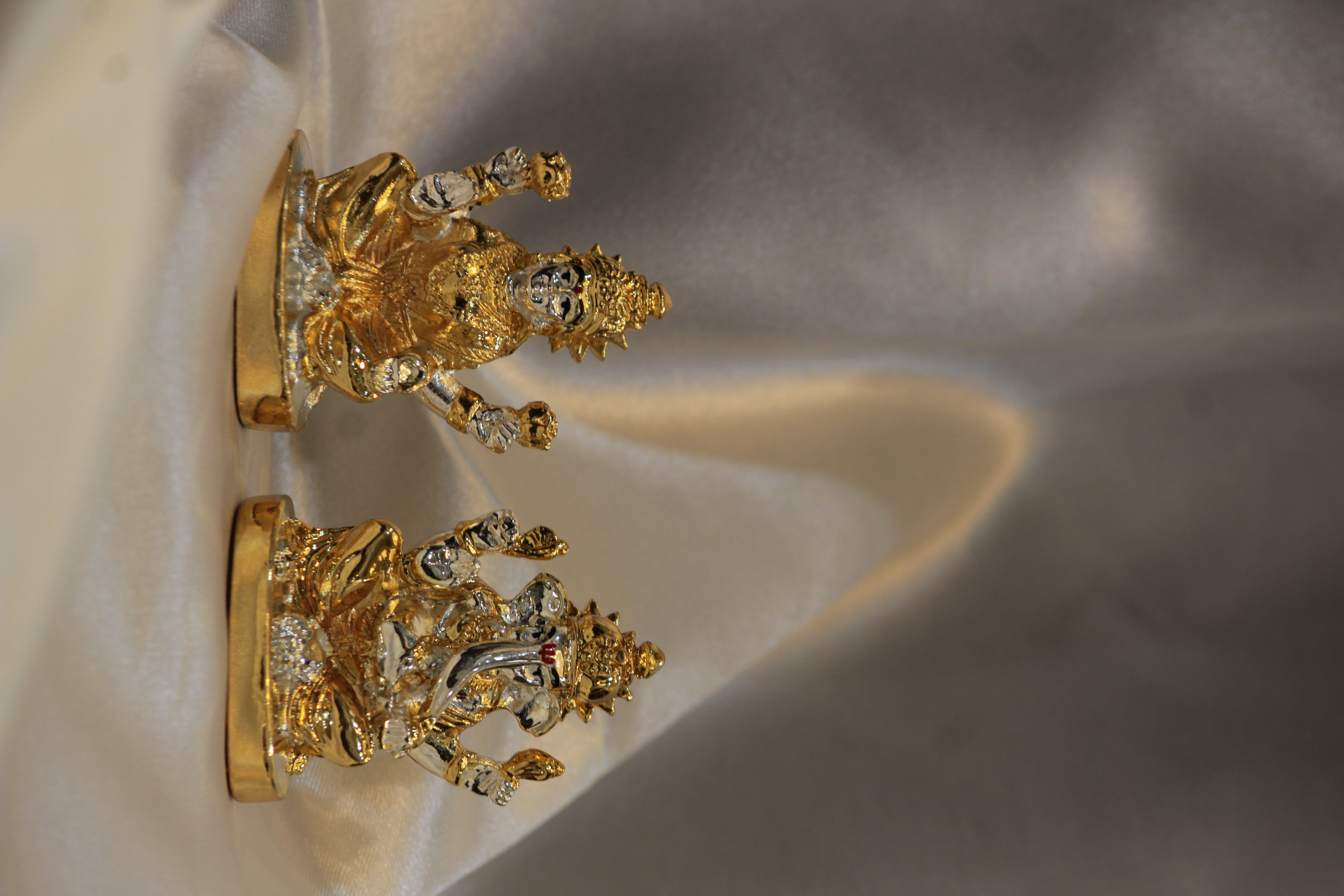 सिद्धि शुभ लाभ – Miniature Laxmi Ganesh Idols by Nirvanam