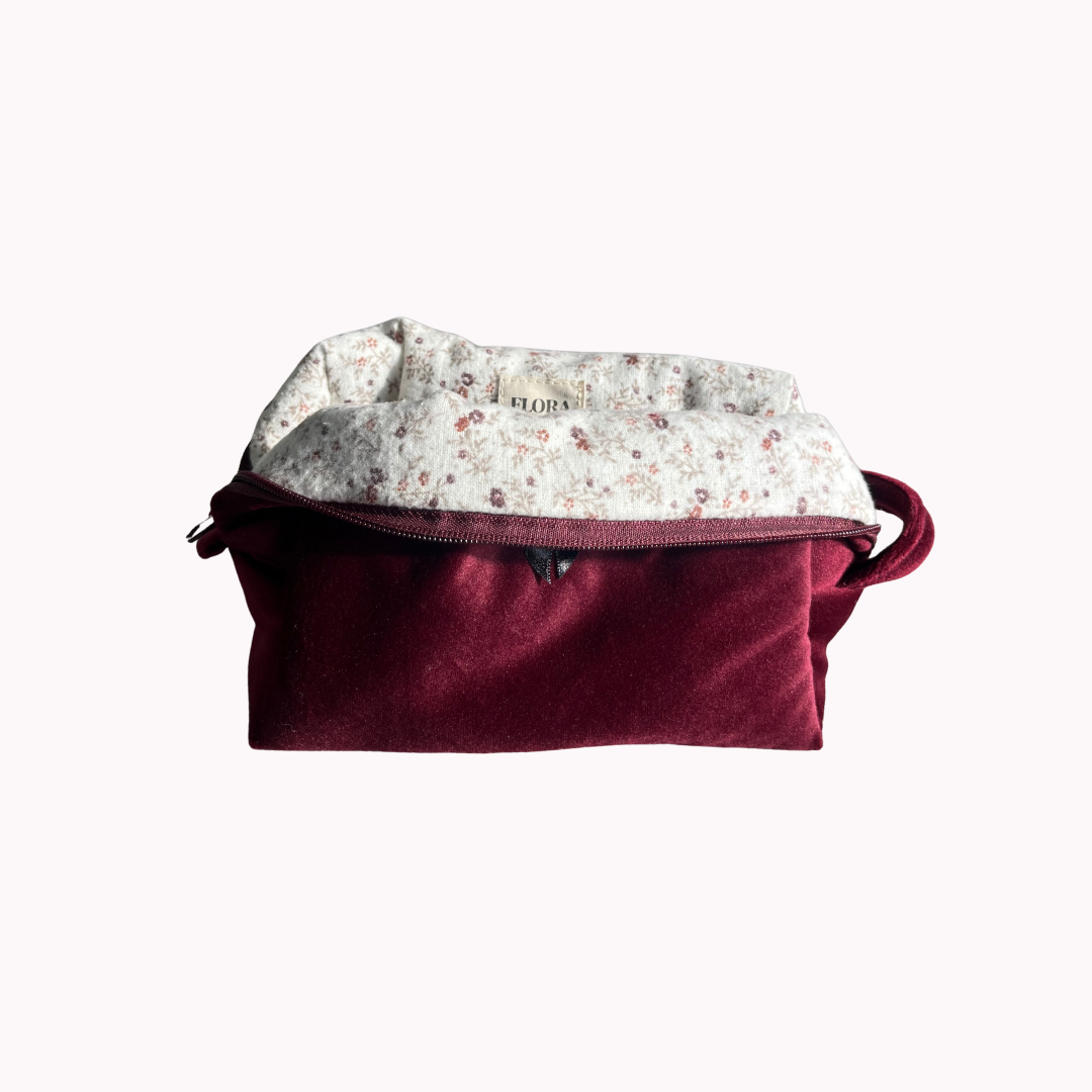 Kosmetinė Dark Cherry