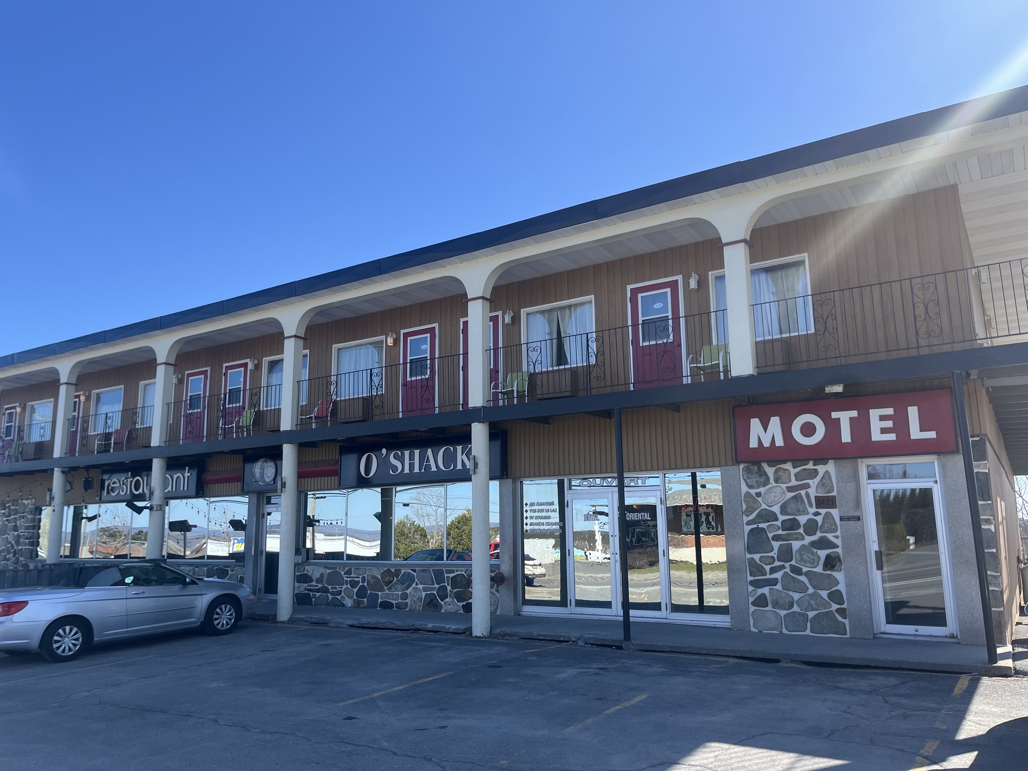 HÔTEL MOTEL LE CHÂTEAU