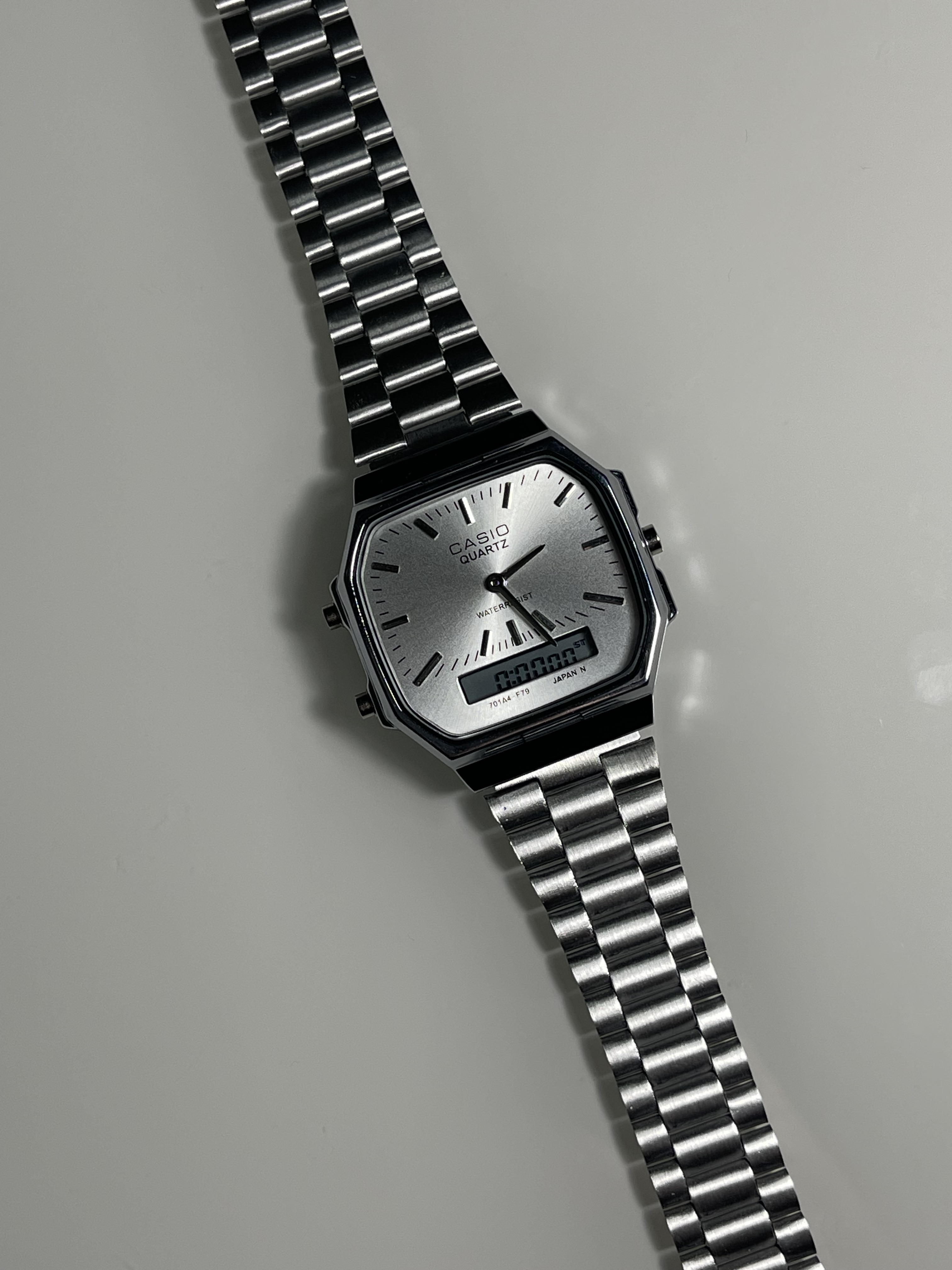 CASIO QUARTZ | Plateado