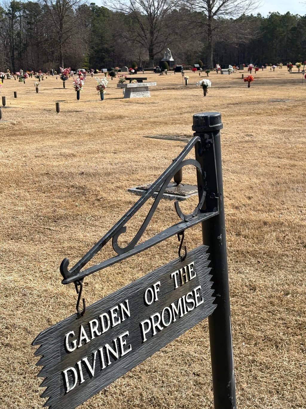 Memorial Gardens - Divine Promise
