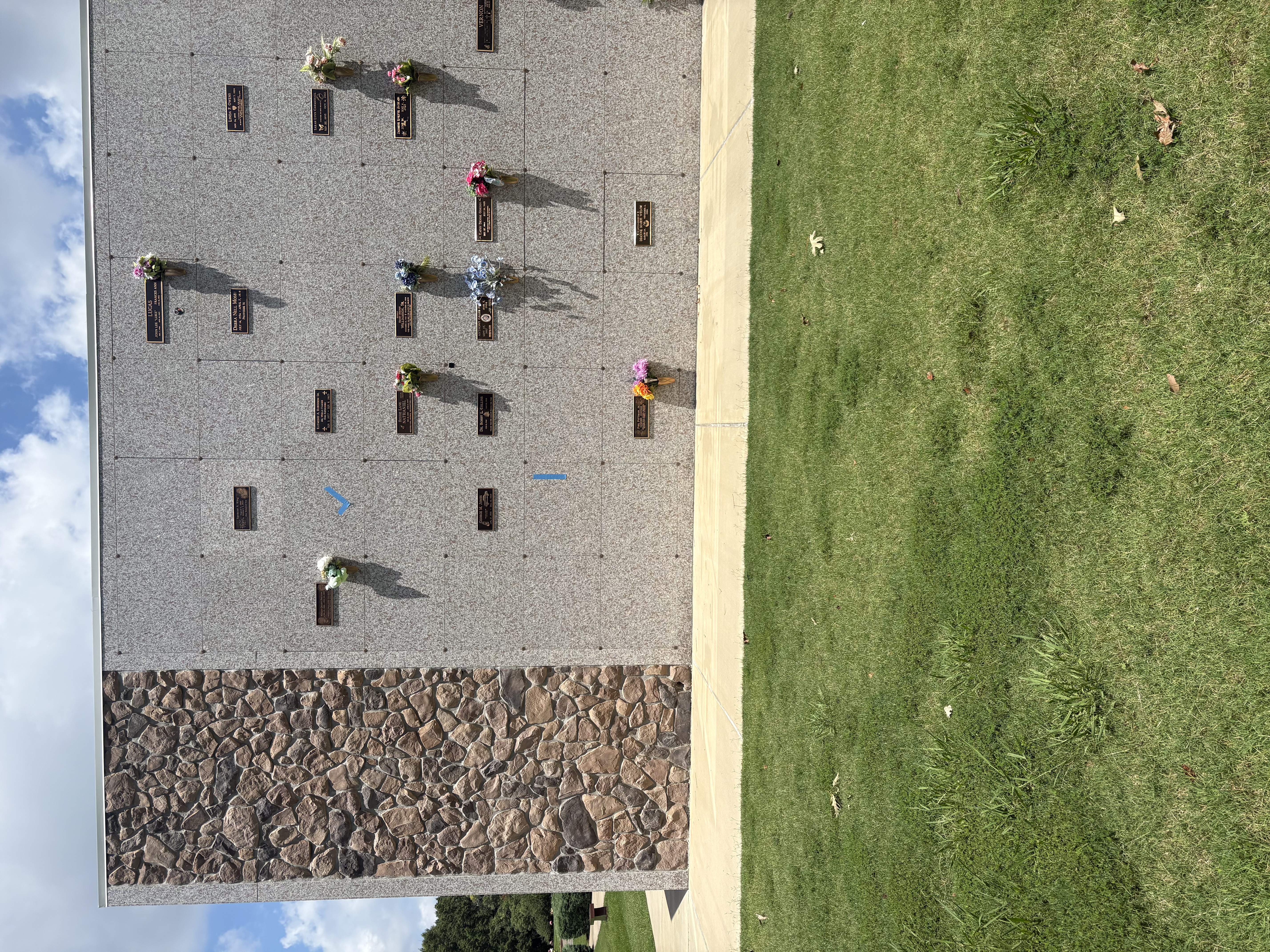 Memorial Park - Pineview Mausoleum