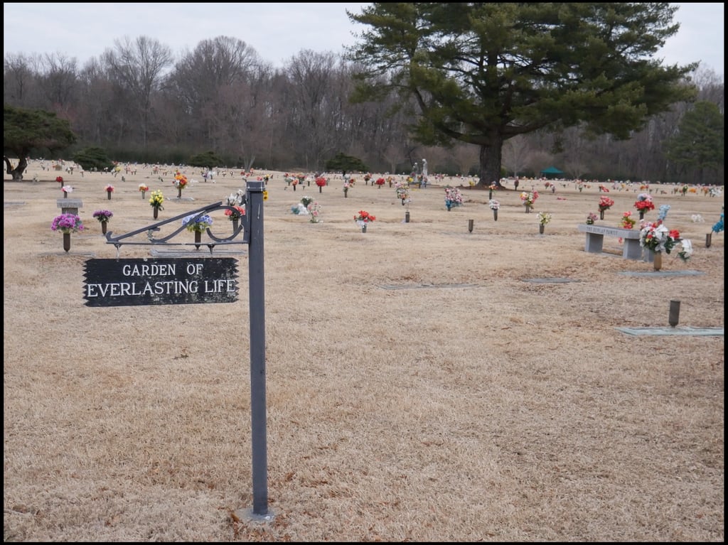 Memory Gardens-Everlasting Life