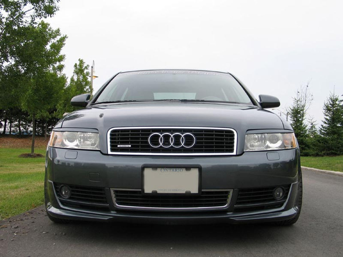 Antakių / Žibintų gaubtai Audi A4/ S4 B6 (8E) 00-04