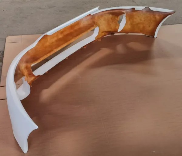 Toyota“ priekinis bamperis – originalios įrangos gamintojo (OEM) stilius