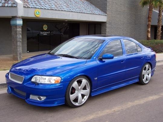 Šoninis priekinis skirstytuvas Volvo S60 R-Look