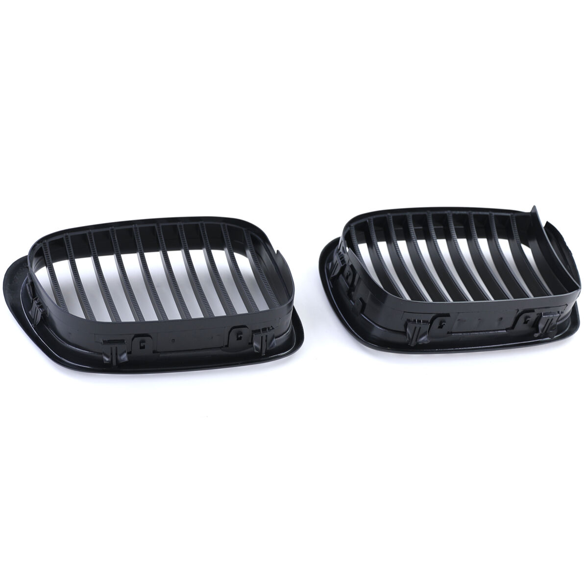 5 serijos sedano/universalo e39 95-03 M5 grotelės