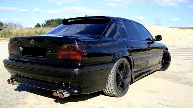 Galinio buferio spoileris HM style BMW E38