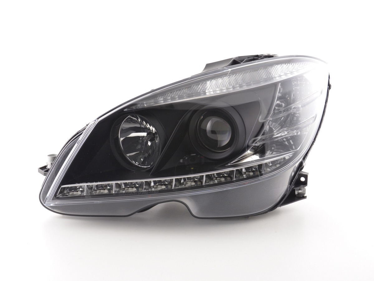 Dienos žibintas Mercedes C klasės W204 07-10 metai, juodas