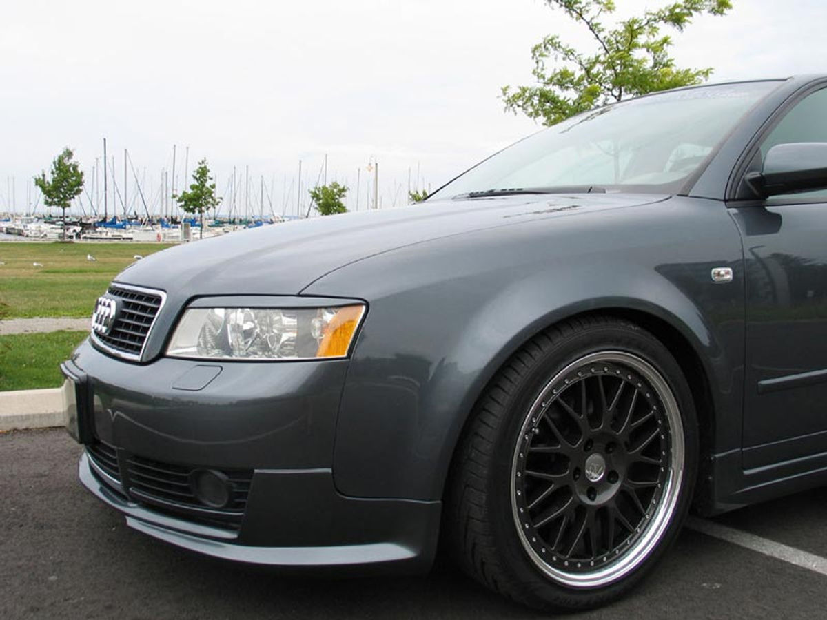 Antakių / Žibintų gaubtai Audi A4/ S4 B6 (8E) 00-04