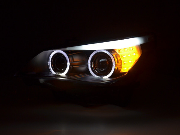 BMW 5 serijos E60/E61 metų 03–07 priekinis žibintas, juodasFK-Automotive