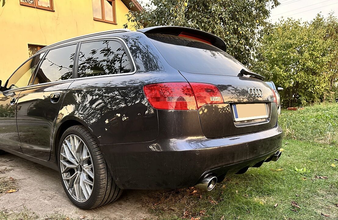 RS6 stiliaus galinio bamperio spoileris difuzorius Audi A6 04-08 Avant