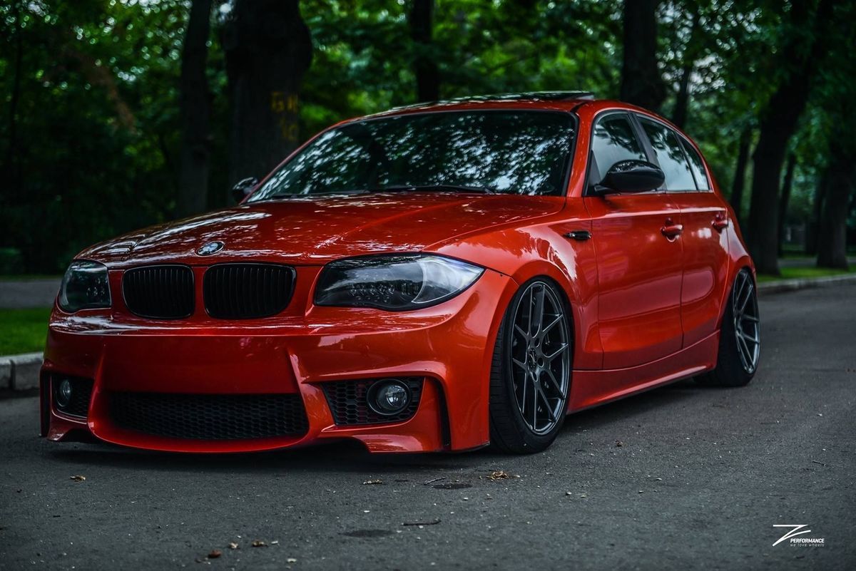 M1 Look priekinis bamperis BMW 1 ser 04-13 visiems modeliams + rūko žibintai