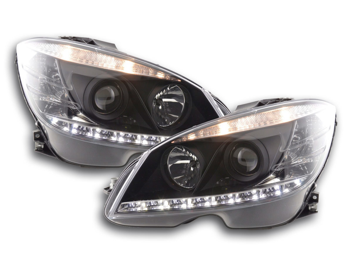 Dienos žibintas Mercedes C klasės W204 07-10 metai, juodas