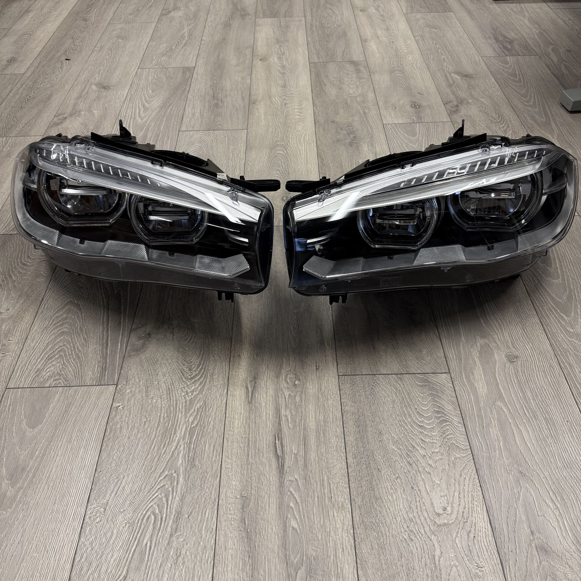 BMW 7424177 X5 X6 F15 F16 Bi-Xenon Dynamic USA priekinis žibintas