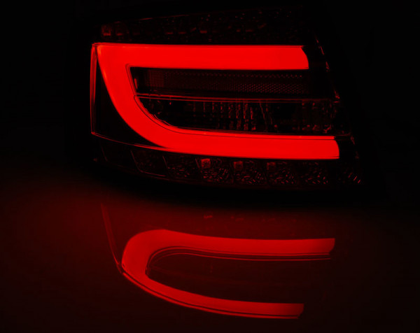 Audi A6 C6 Sedan 04.04-08 6 kontaktų LED galiniai žibintai, raudoni dūminiai