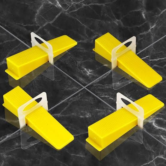 Tile leveling wedges